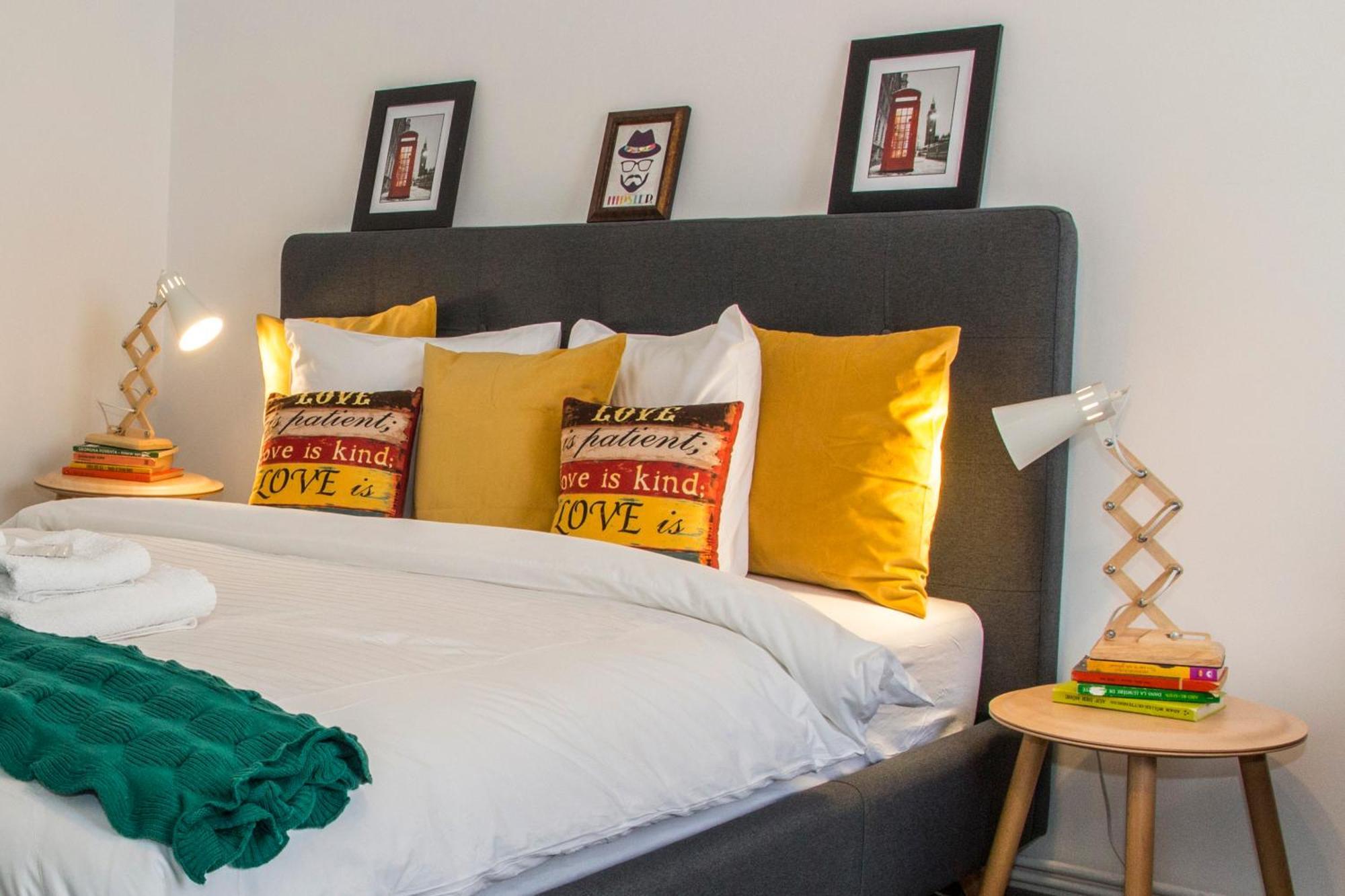 Old Town Premium Apartment By Mrg Bukarest Kültér fotó